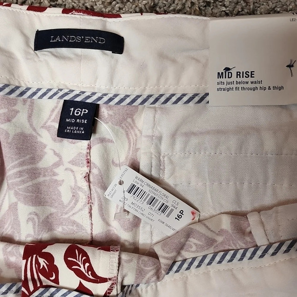 Land's End NWT Petite Size 16P Warm Cinnabar Floral Mid Rise Shorts - Picture 8 of 9